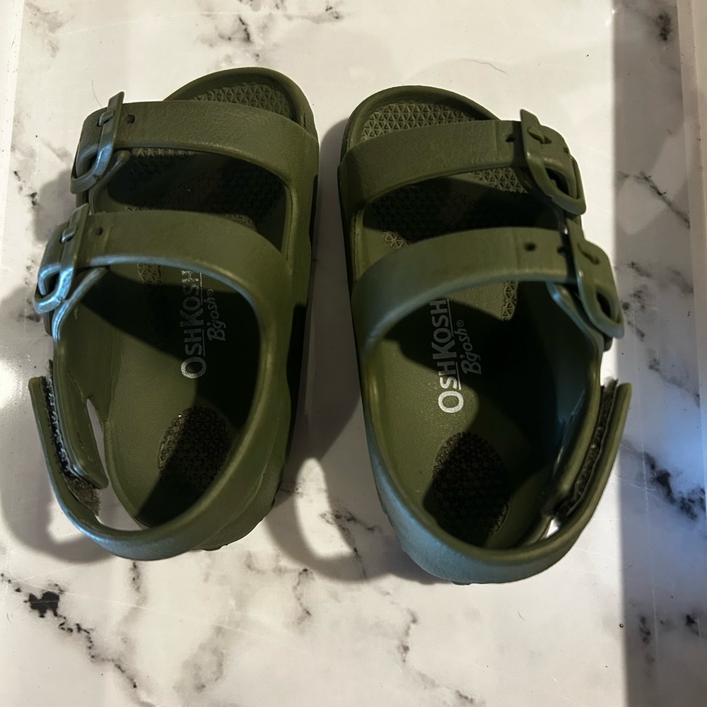 OshKosh B'gosh Kids Olive Sandals